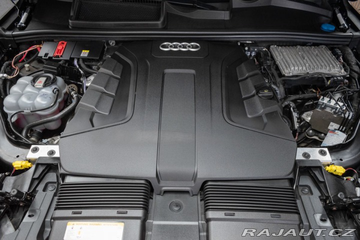 Audi Q7 45 TDI QUATTRO*TAŽNÉ*PANO 2020