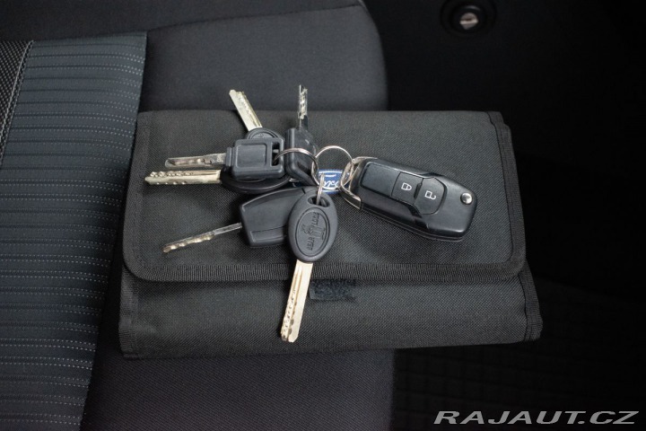 Ford Ranger 2.0 XLT*Naviják*4x4*TAŽNÉ 2020