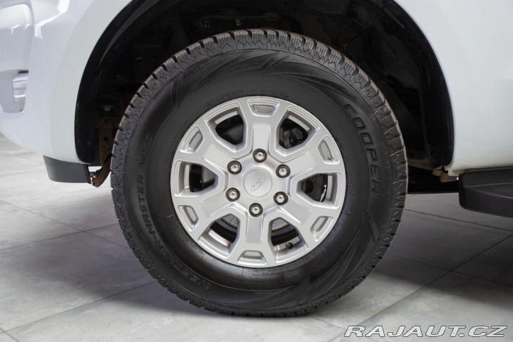 Ford Ranger 2.0 XLT*Naviják*4x4*TAŽNÉ 2020