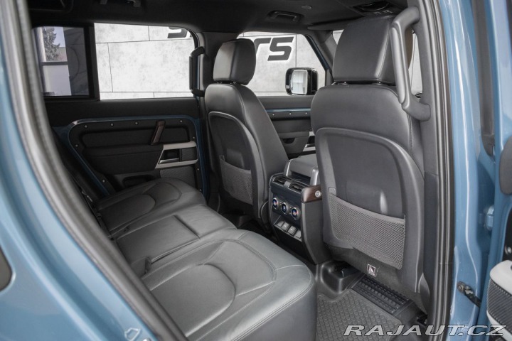 Land Rover Defender 110 D300 *REZERVACE* 2023
