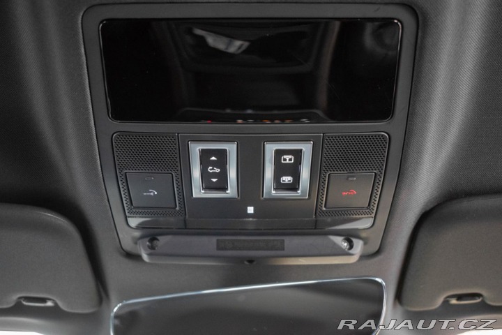 Land Rover Defender 110 D300 *REZERVACE* 2023