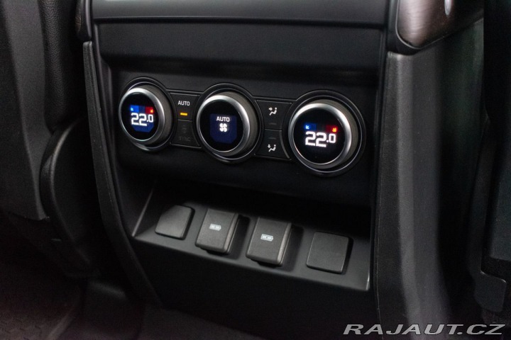 Land Rover Defender 110 D300 *REZERVACE* 2023