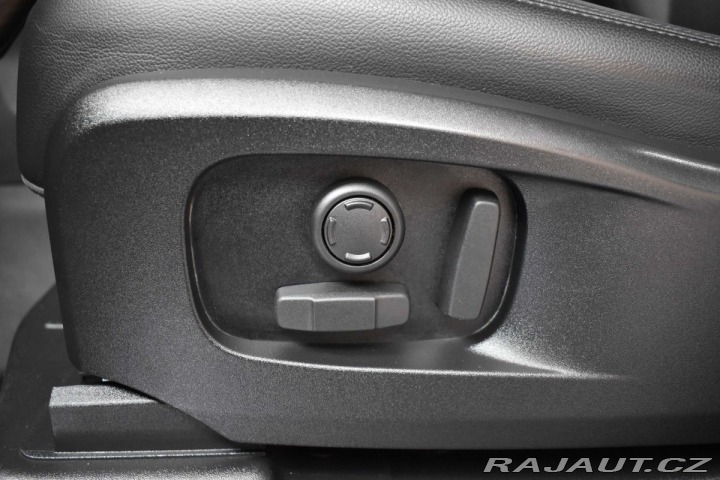 Land Rover Defender 110 D300 *REZERVACE* 2023