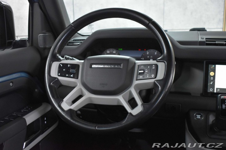 Land Rover Defender 110 D300 SE *ZÁRUKA*TAŽNÉ 2023