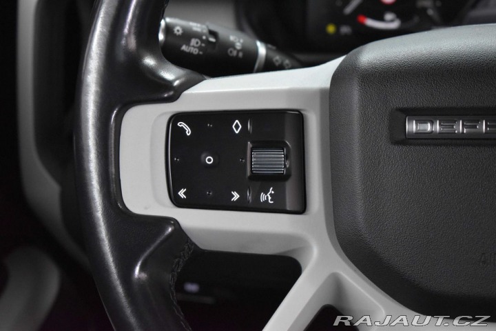 Land Rover Defender 110 D300 SE *ZÁRUKA*TAŽNÉ 2023