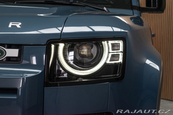Land Rover Defender 110 D300 SE *ZÁRUKA*TAŽNÉ 2023