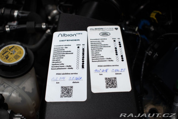 Land Rover Defender 110 D300 *REZERVACE* 2023