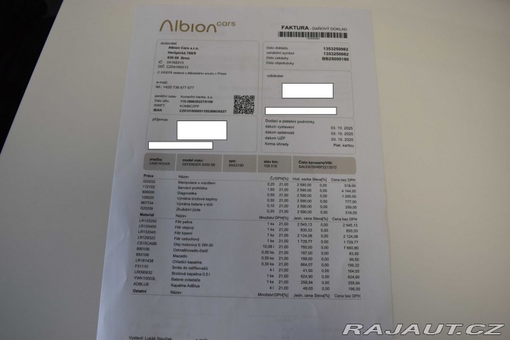 Land Rover Defender 110 D300 SE *ZÁRUKA*TAŽNÉ 2023