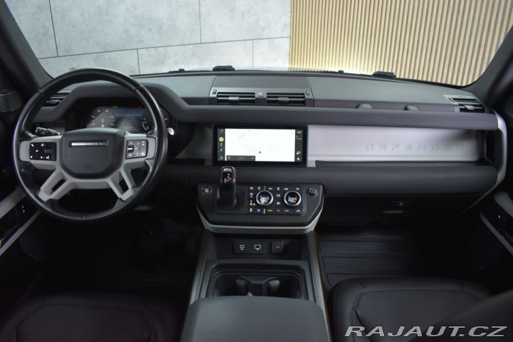 Land Rover Defender 110 D300 SE *ZÁRUKA*TAŽNÉ 2023