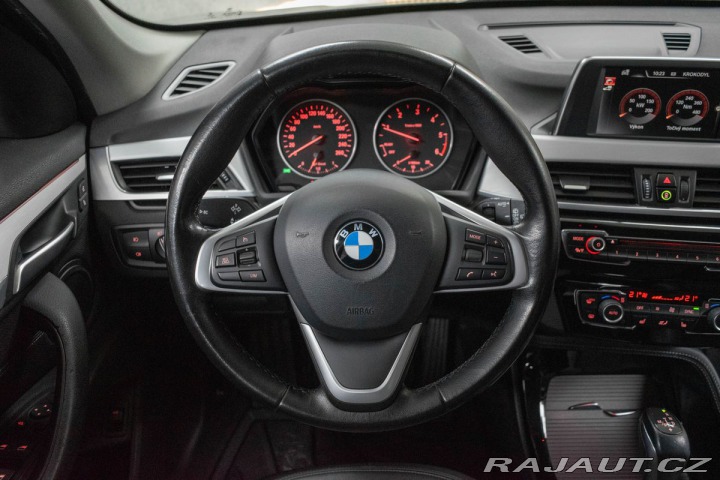 BMW X1 xDrive25d REZERVACE 2017
