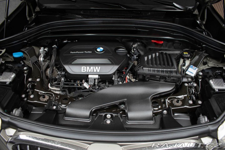 BMW X1 xDrive25d REZERVACE 2017