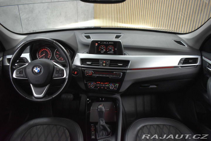 BMW X1 xDrive25d REZERVACE 2017