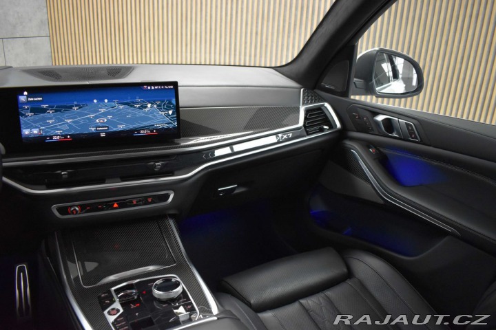 BMW X7 xD 40d ///M*TAŽNÉ*7.MÍST* 2022