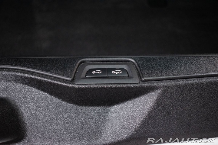 BMW X7 xD 40d ///M*TAŽNÉ*7.MÍST* 2022