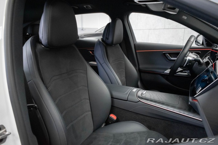 Mercedes-Benz E E 220d AMG*TAŽNÉ*ZÁRUKA*Č 2024