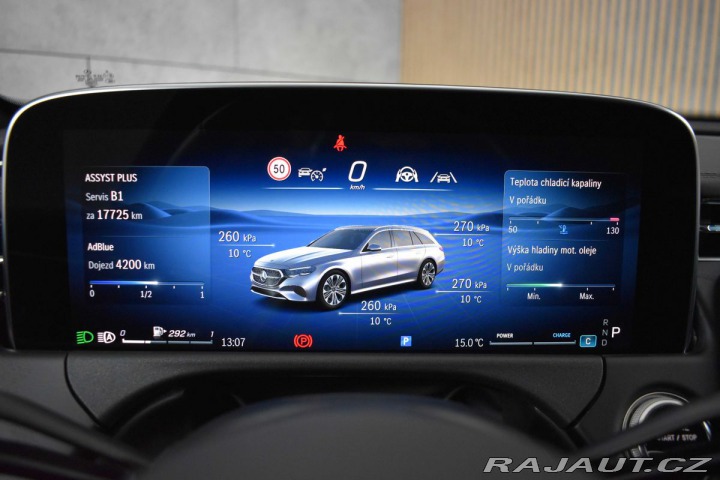 Mercedes-Benz E E 220d AMG*TAŽNÉ*ZÁRUKA*Č 2024