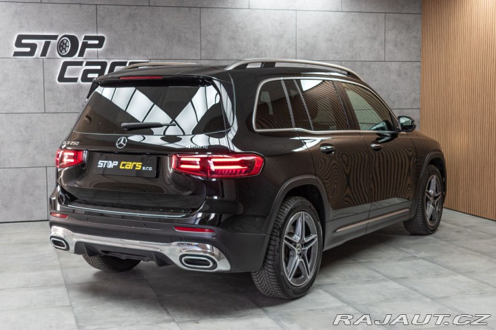 Mercedes-Benz GLB 250 REZERVACE 2024