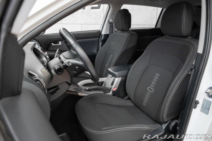 Kia Sportage 2.0 CRDi 4x4*2xKOLA*TAŽNÉ 2015