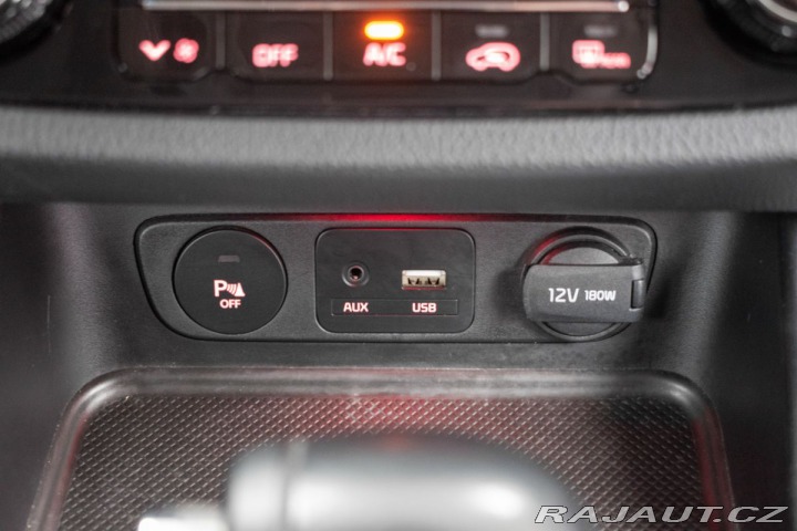 Kia Sportage 2.0 CRDi REZERVACE 2015