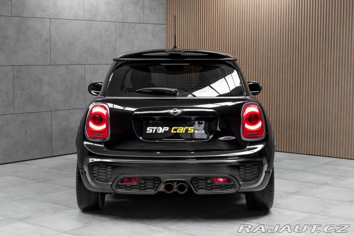 Mini Cooper John Works REZERVACE 2017