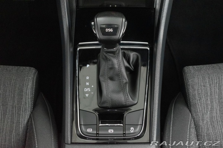 Škoda Karoq 1.6 TDI STYLE*KAMERA*ACC* 2019