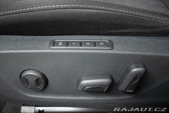 Škoda Octavia 2.0 TDI DSG*TAŽNÉ*2xKOLA* 2021