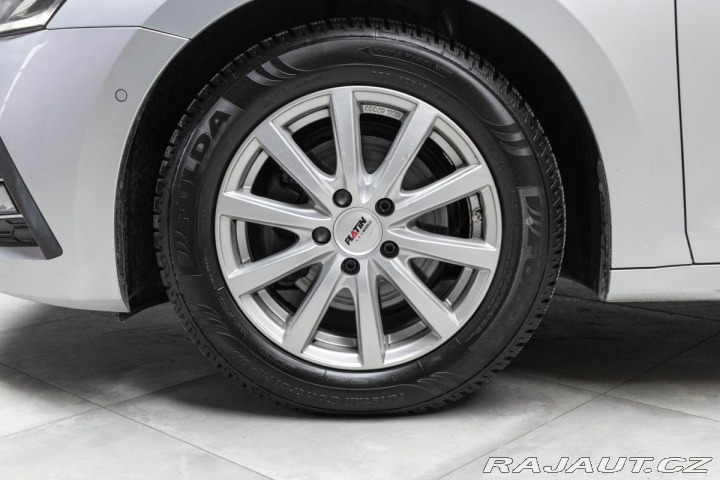 Škoda Octavia 2.0 TDI DSG*TAŽNÉ*2xKOLA* 2021
