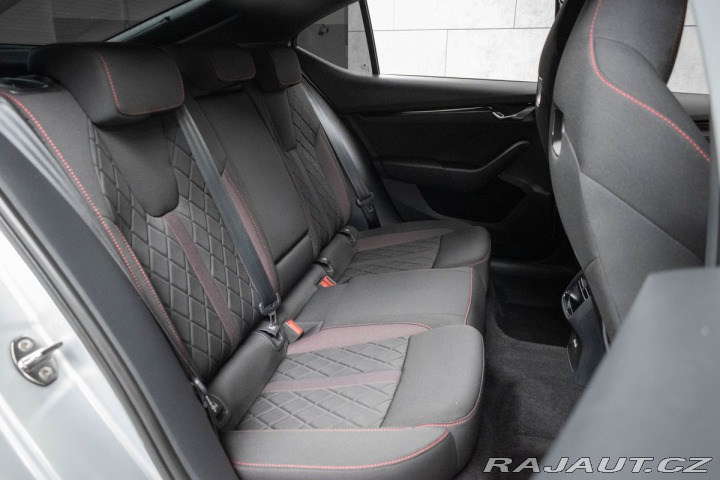 Škoda Octavia RS 2.0 TDI REZERVACE 2022
