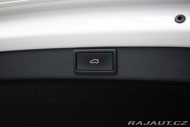 Škoda Octavia SCOUT REZERVACE 2022