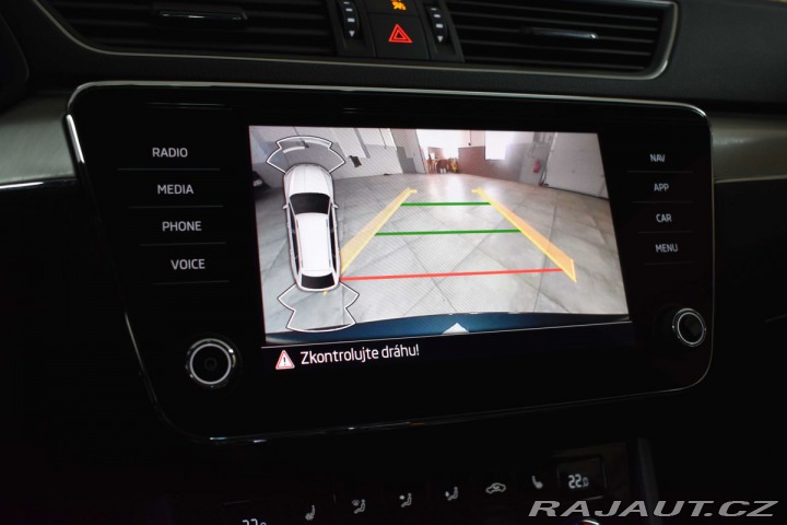 Škoda Superb 2.0 TDI DSG*TAŽNÉ*KAMERA* 2021