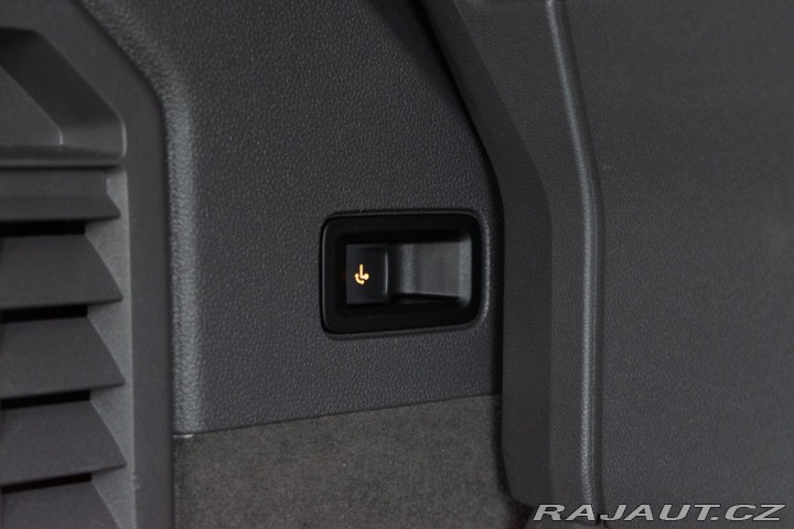 Volkswagen Ostatní modely 2.0 TDI EDITION*TAŽNÉ*DPH 2023