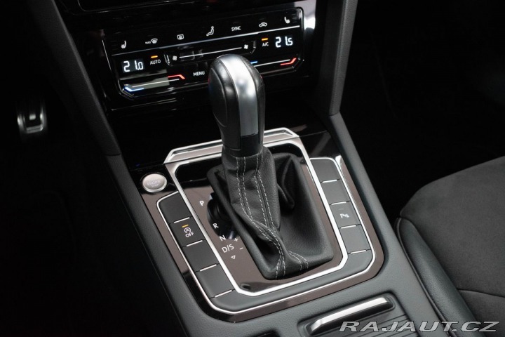 Volkswagen Arteon 2.0 TDI R-LINE REZERVACE 2022
