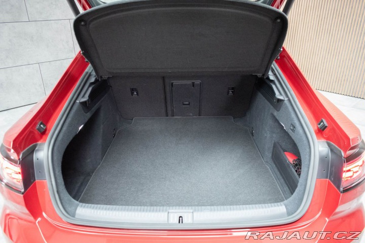 Volkswagen Arteon 2.0 TDI R-LINE REZERVACE 2022