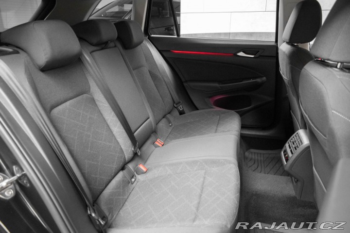 Volkswagen Golf 2.0 TDI REZERVACE 2022