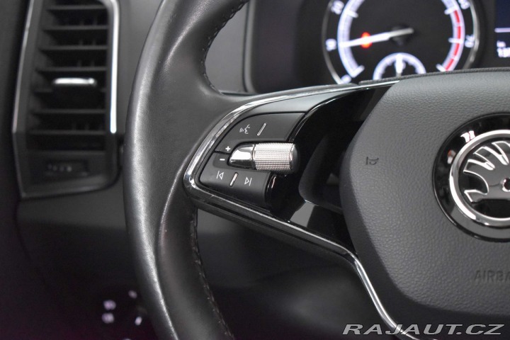 Škoda Karoq 1.5TSi*DSG*KAMERA*NAVI*KL 1800