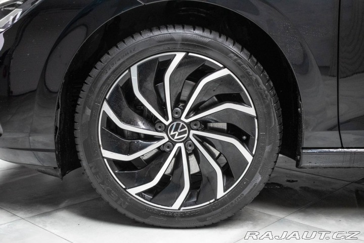 Volkswagen Golf 2.0 TDI REZERVACE 2022