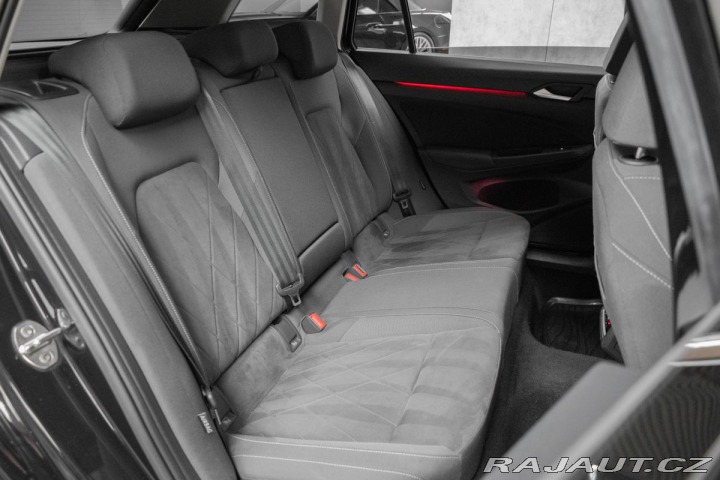 Volkswagen Golf 1.5 TSI STYLE*2xPNEU*DPH* 2023