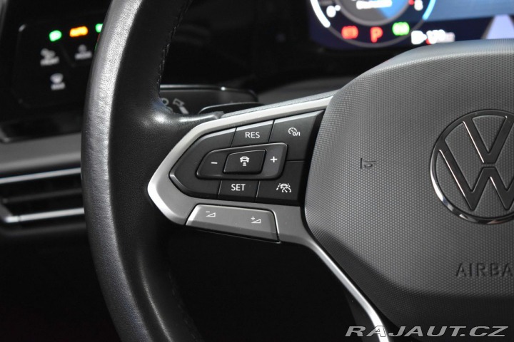 Volkswagen Golf 1.5 TSI STYLE*2xPNEU*DPH* 2023