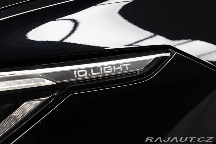 Volkswagen Golf 1.5 TSI STYLE*2xPNEU*DPH* 2023