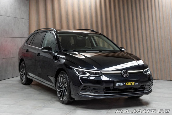 Volkswagen Golf 1.5 TSI STYLE*2xPNEU*DPH* 2023