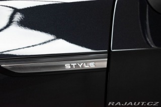 Volkswagen Golf 1.5 TSI STYLE*2xPNEU*DPH* 2023