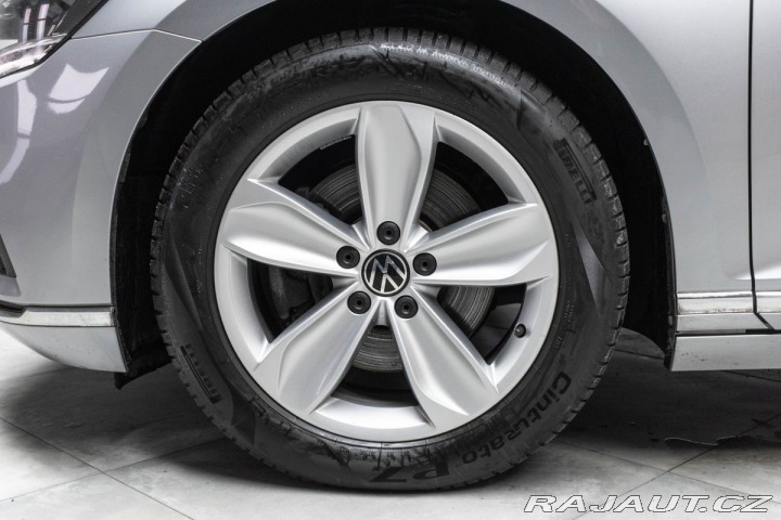 Volkswagen Passat 2.0 TDI ELEGANCE*ACC*DPH* 2021