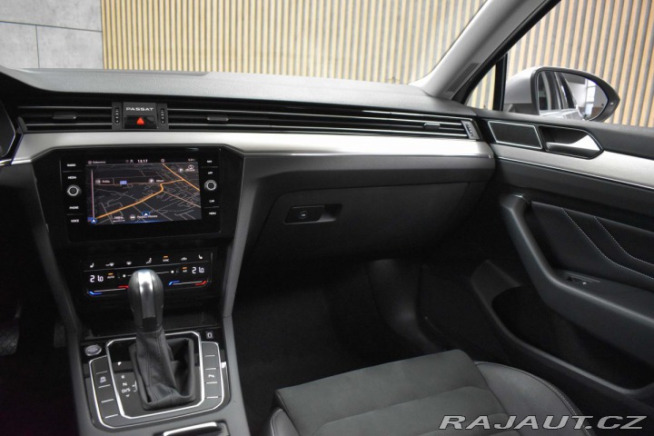 Volkswagen Passat 2.0 TDI ELEGANCE*ACC*DPH* 2021