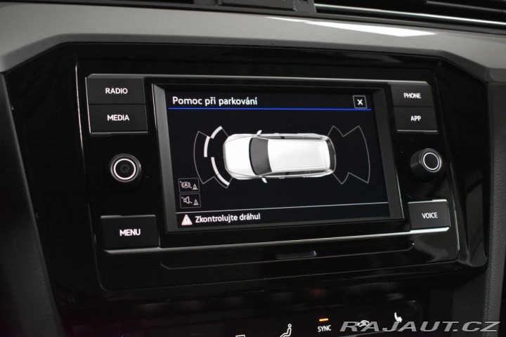 Volkswagen Passat 1.5 TSI BUSINESS*ACC*DPH* 2022