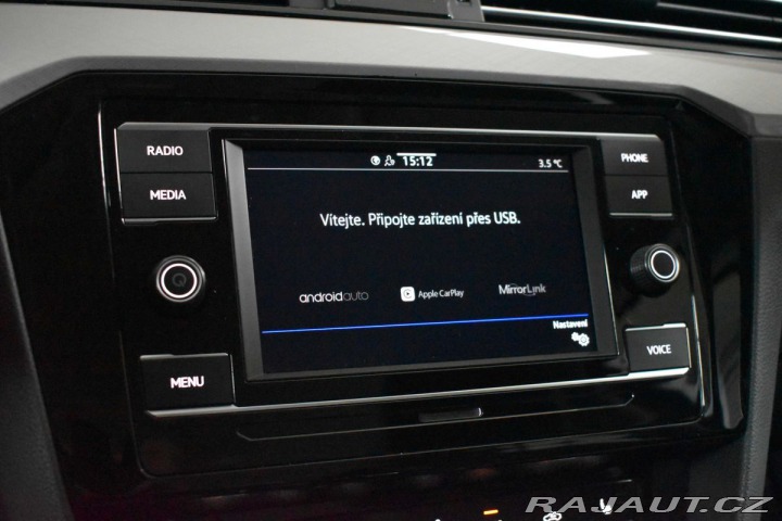 Volkswagen Passat 1.5 TSI BUSINESS*ACC*DPH* 2022