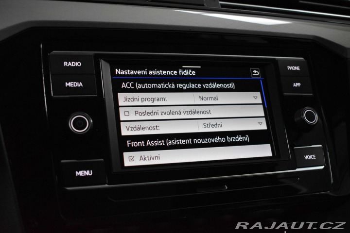 Volkswagen Passat 1.5 TSI BUSINESS*ACC*DPH* 2022