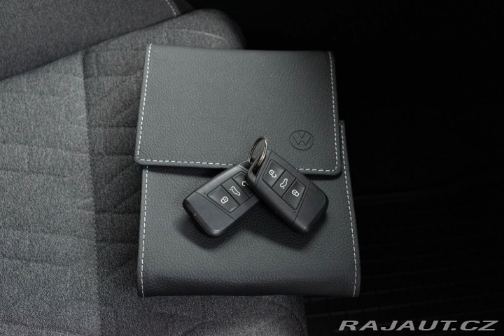 Volkswagen Passat 1.5 TSI BUSINESS*ACC*DPH* 2022