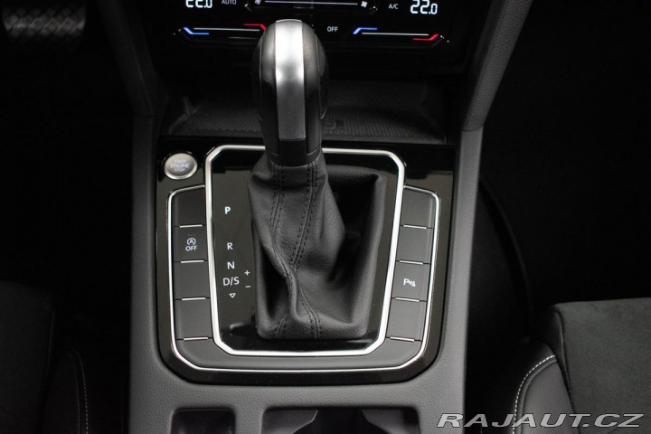 Volkswagen Passat 2.0TSI 140 ELEGANCE*ČR 1. 2022