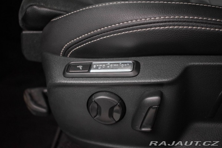 Volkswagen Passat 2.0TSI 140 ELEGANCE*ČR 1. 2022