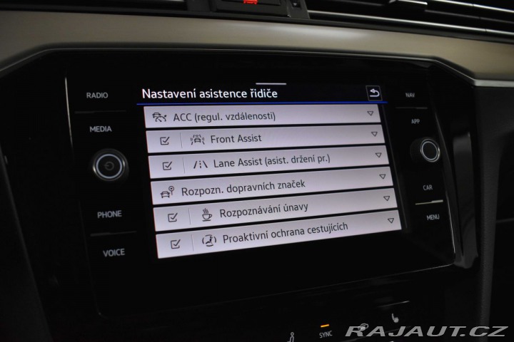 Volkswagen Passat 2.0TSI 140 ELEGANCE*ČR 1. 2022